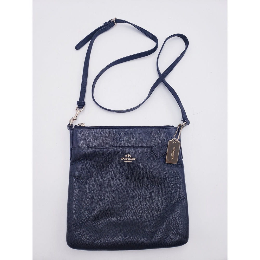 Coach North South Swingpack Crossbody Black Pebbled Leather Bag Purse 52348